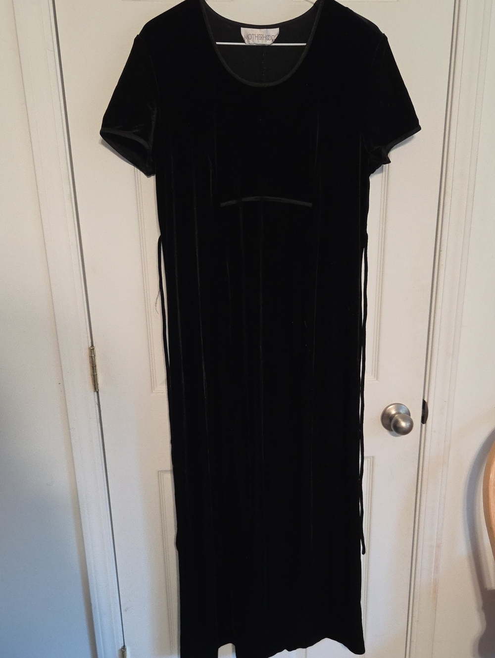 Velvet Motherhood Maternity Maxi Dress M